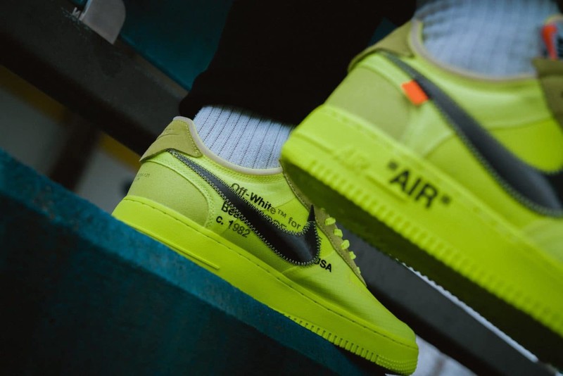 Volt off white air force 1 on on sale feet